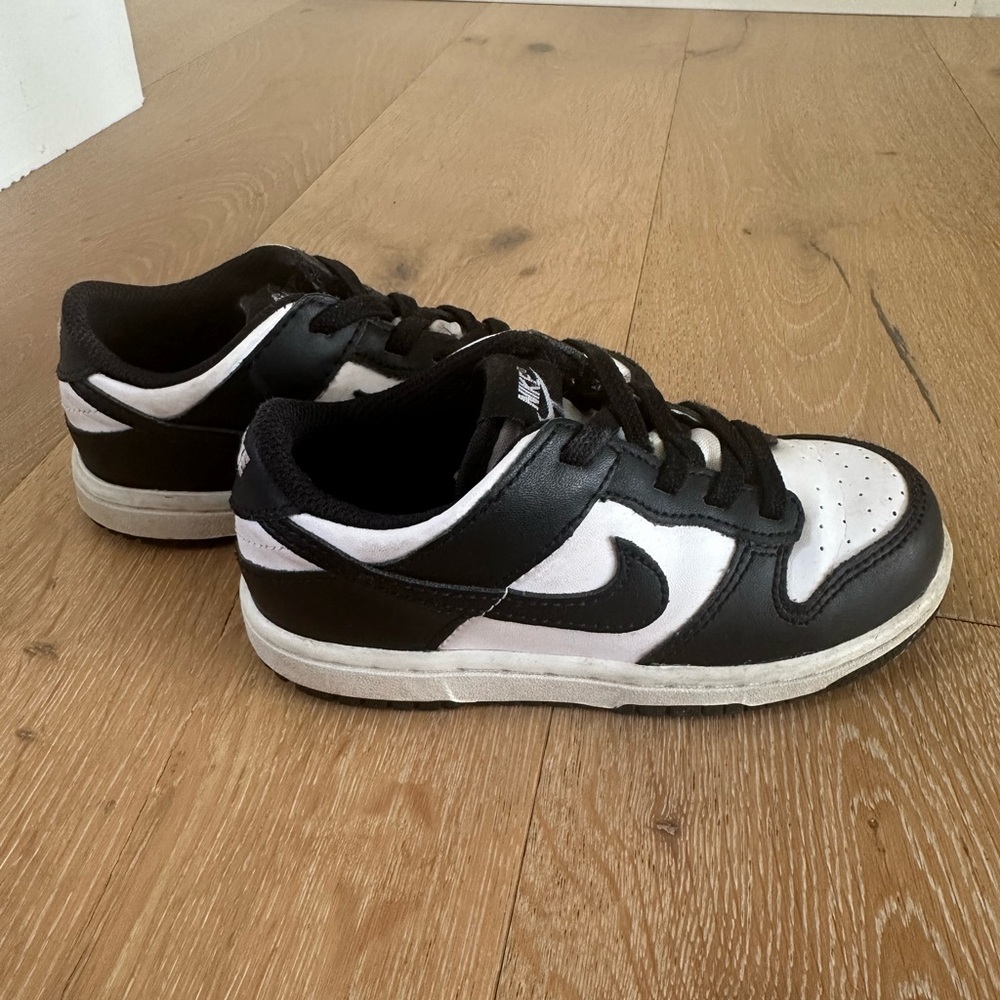 Nike Kids Black and White Sneakers